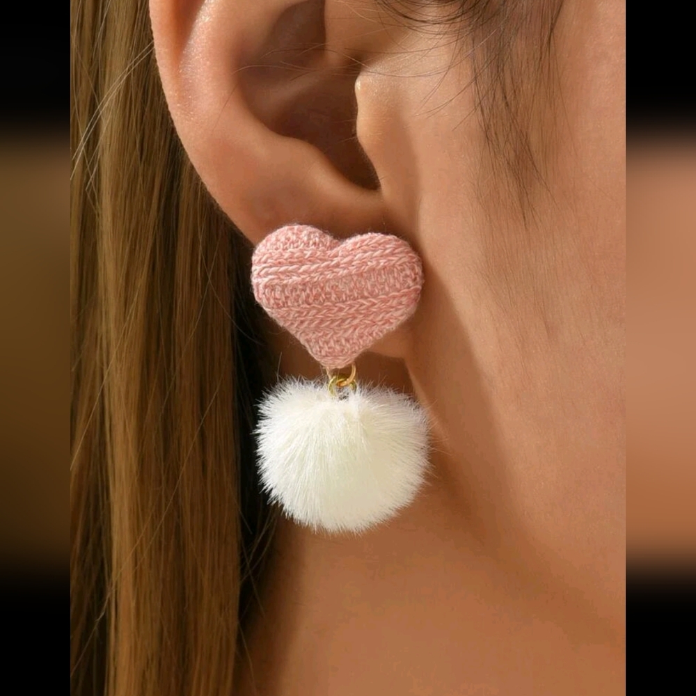 🍉5 for $25* Heart Pom Earrings